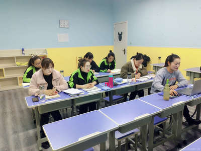 滕州慧博教育信息咨詢 專業引領，點亮未來教育之路